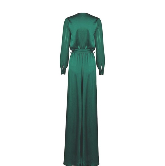 DEVON Dramatic Emerald Maxi Dress - Picture 7 of 8